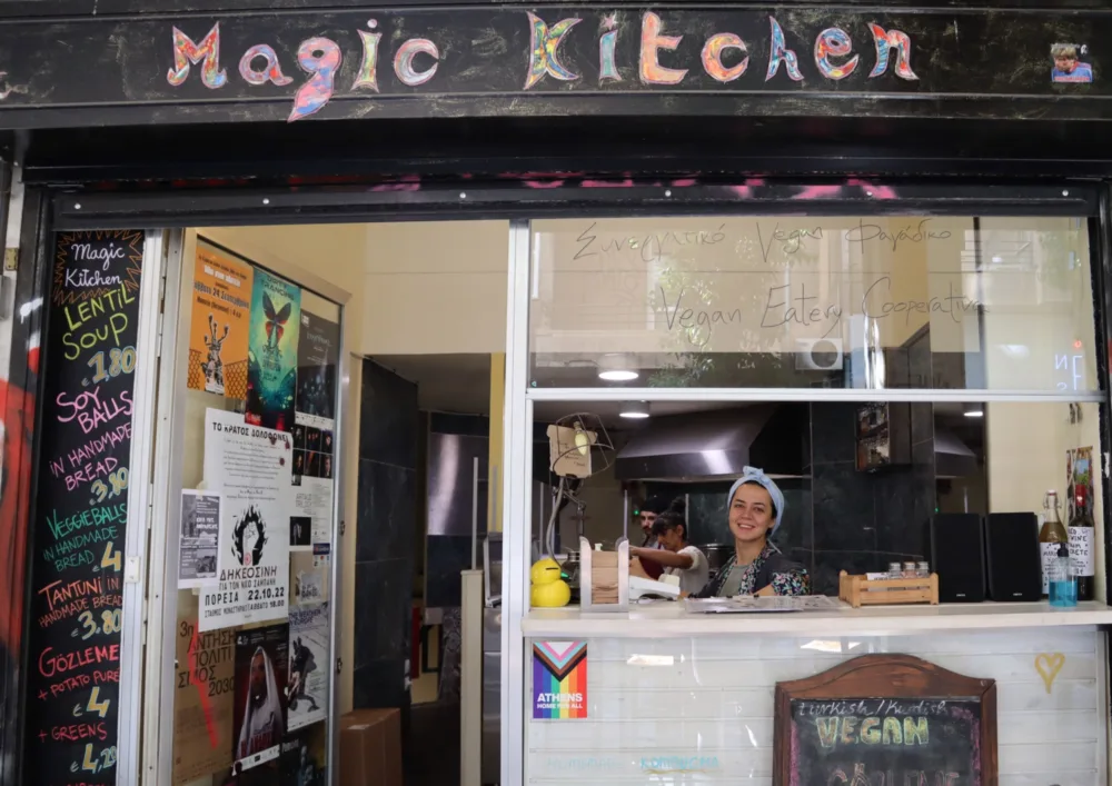 Magic Kitchen: Το φαγητό είναι τρόπος επικοινωνίας που τους ενώνει όλους!