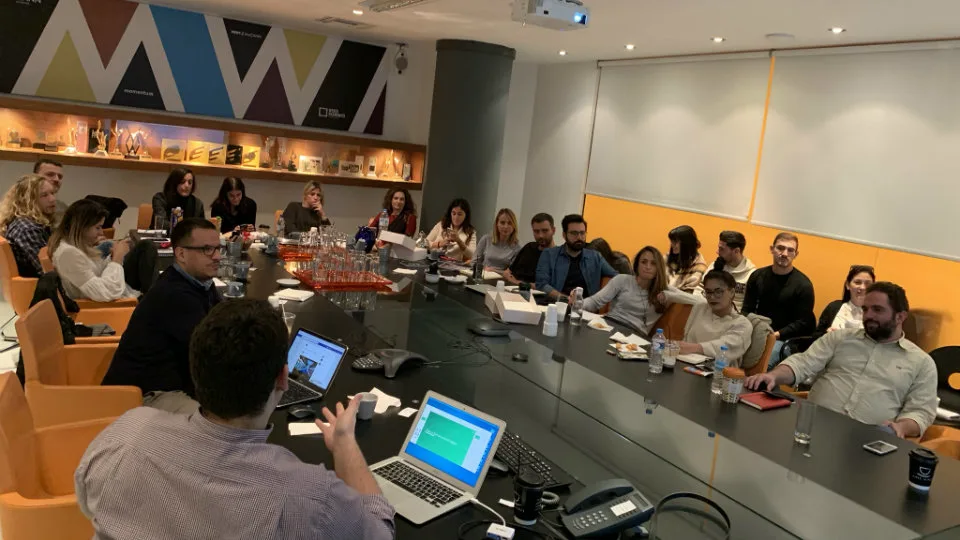 H McCANN Group Athens επιλέγει την KnowCrunch για την εκπαίδευσή των στελεχών της