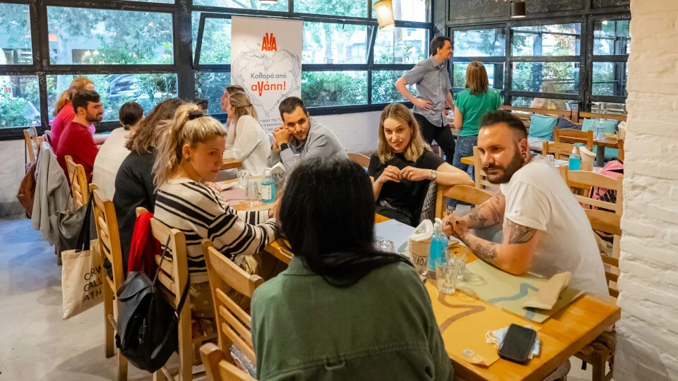 ​«Καθαρά από αγάπη»: Συνεργασία Σαράντη, μέσω του ΑVA- FOOD ON