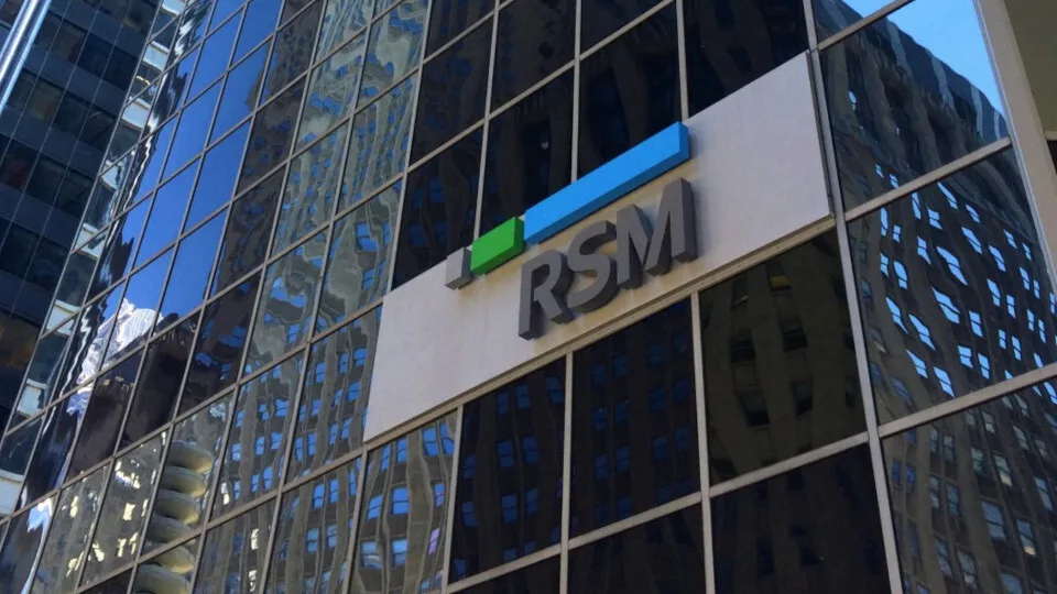 RSM: Πέτυχε 6% αύξηση εσόδων και διεύρυνε το δίκτυό της το 2024