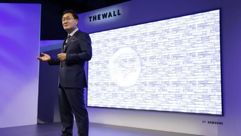 Η Samsung αποκαλύπτει την “The Wall,” την πρώτη παγκοσμίως αρθρωτή Τηλεόραση MicroLED 146 ιντσών