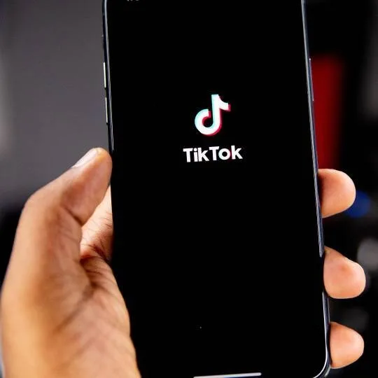 TikTok: Υποστηρίζει τους γονείς και βοηθά τους νέους να υιοθετήσουν υγιείς ψηφιακές συνήθειες
