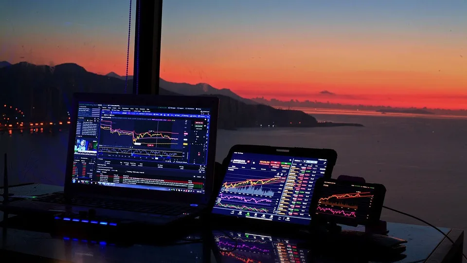 H Ακτινογραφία των ασφαλιστικών: Πόσα χρήματα πήραν, πόσα πλήρωσαν το πρώτο εξάμηνο του 2021