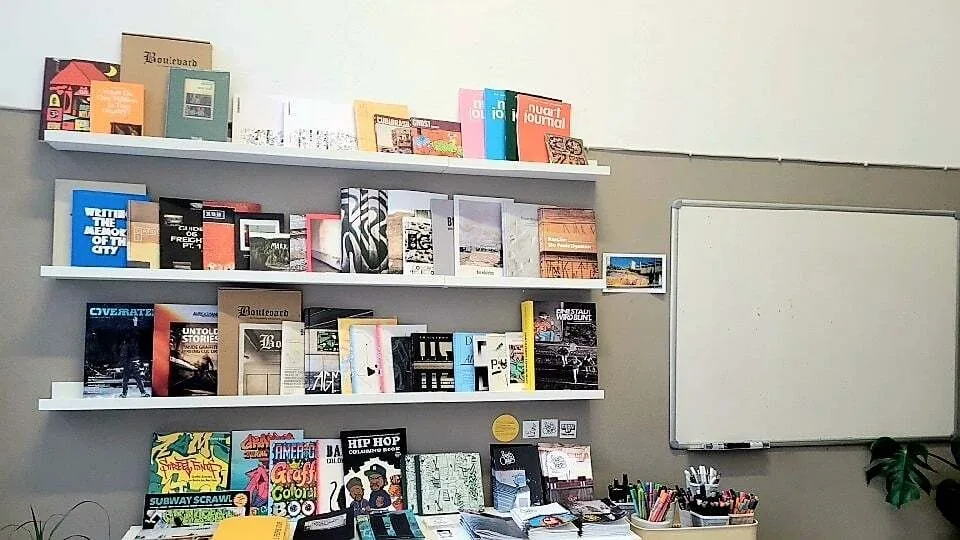 Imaginary Graffiti Bookstore: «Σχεδιάζοντας» μια νέα γενιά βιβλιοπωλείων