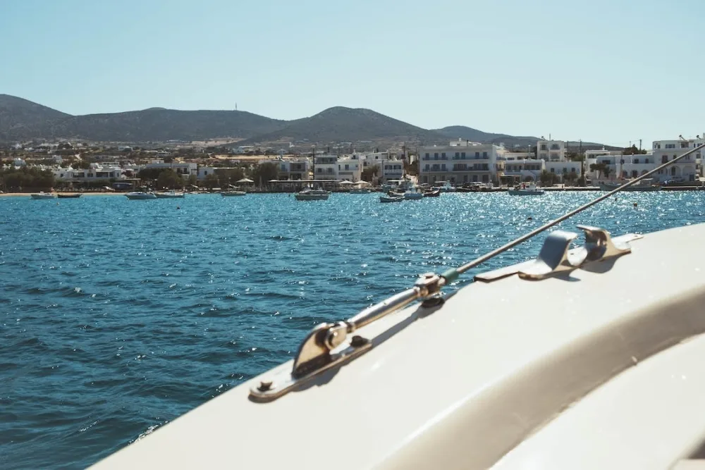 Μια βόλτα στην ακτογραμμή της Πάρου