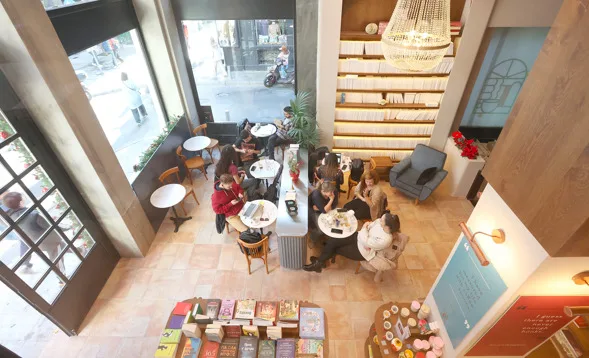 3 νέα βιβλιοκαφέ εμφανίστηκαν στις αθηναϊκές γειτονιές