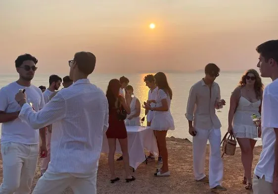 Supper Clubs: Ανακαλύπτοντας τις λέσχες ασυνήθιστων δείπνων της Αθήνας