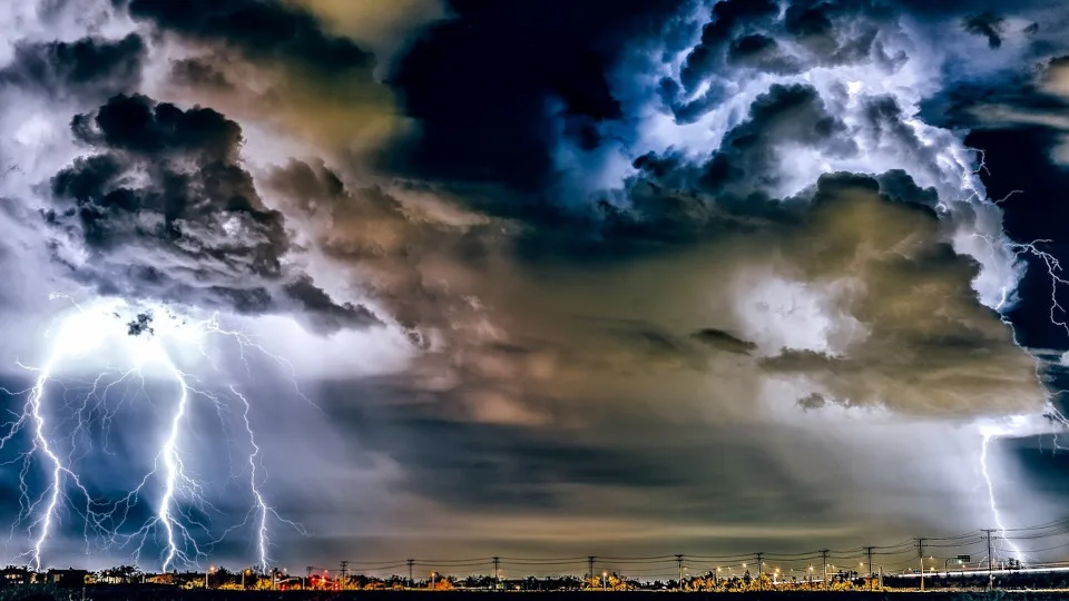 Προβλήματα πάνω στα παλιά προβλήματα δημιουργεί ο πόλεμος στο Ισραήλ