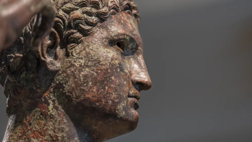 Αρχαίο ελληνικό άγαλμα σε διεκδίκηση από την Ιταλία και το Μουσείο Getty