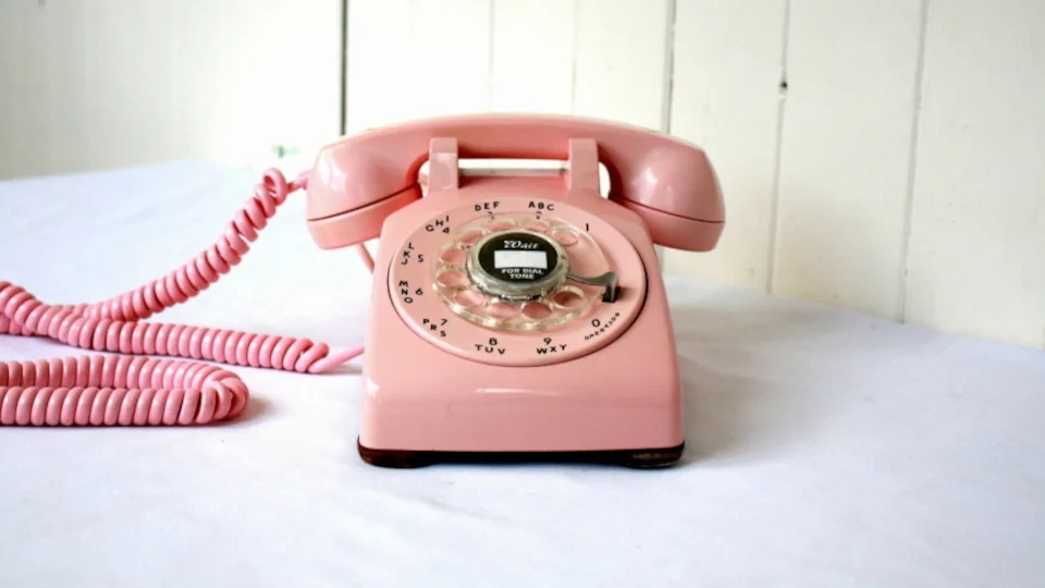 Generation Z και τηλέφωνο: Μια σχέση μίσους - Κι όμως, η τηλεφοβία είναι υπαρκτή