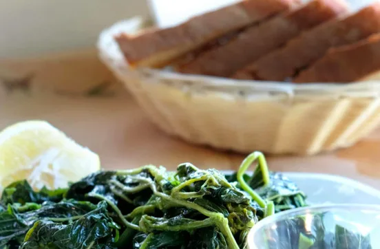 Μαζεύουμε -πληροφορίες για- τα άγρια χόρτα της άνοιξης