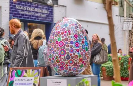 Ένα app και ένα κυνήγι κρυμμένων διακοσμητικών αυγών στην πόλη του Λονδίνου