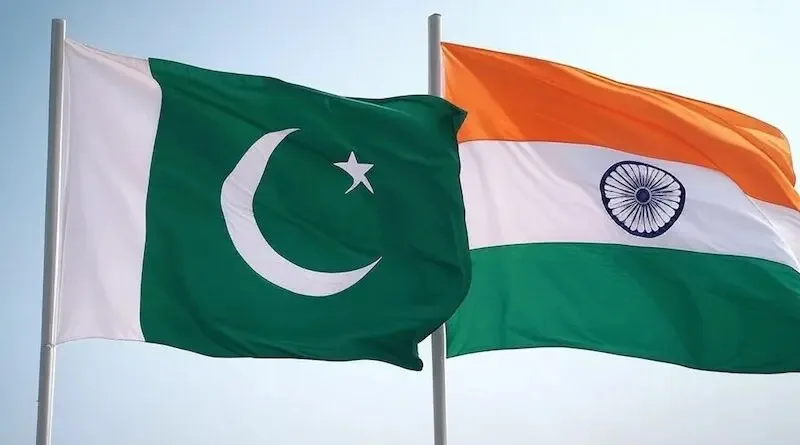 Ινδία vs Πακιστάν: Ο Δημογραφικός «Ελέφαντας» που Χορεύει, το Διψασμένο «Μαρκόρ» για Πιστοληπτική Γραμμή & οι Μακροοικονομικές Προκλήσεις