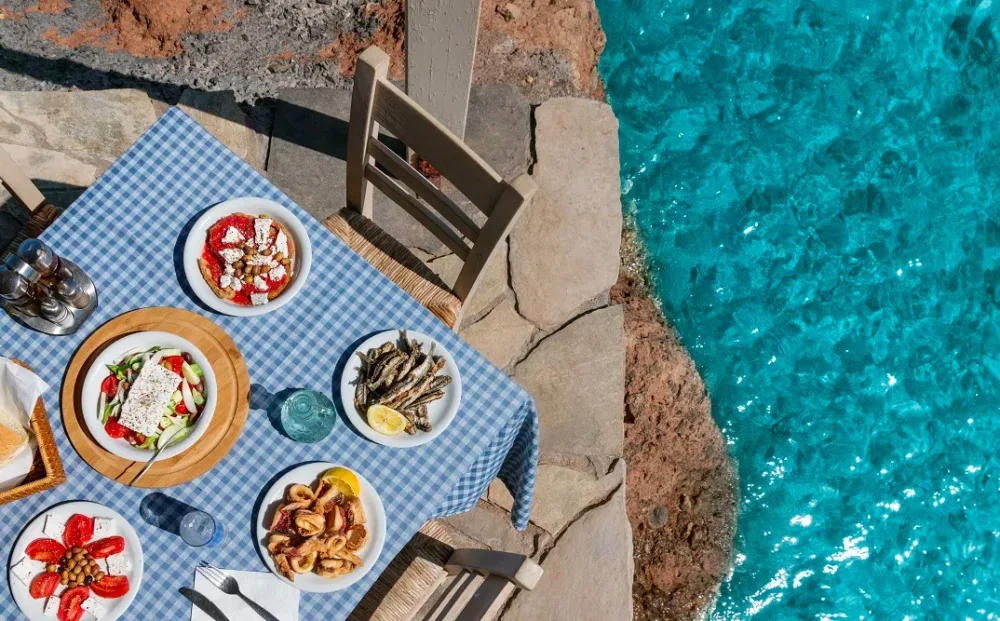 Αγκίστρι: Μια μονοήμερη εκδρομή για δροσερές βουτιές