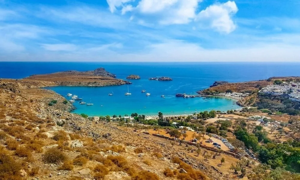 «Οι Ομογενείς επιθυμούν να ταξιδέψουν στον τόπο καταγωγής τους - να δημιουργήσουμε τις κατάλληλες προϋποθέσεις»