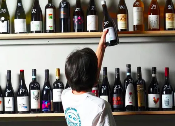 Πως θα απολαύσουμε περισσότερο τα καλοκαιρινά μας ποτήρια με κρασί