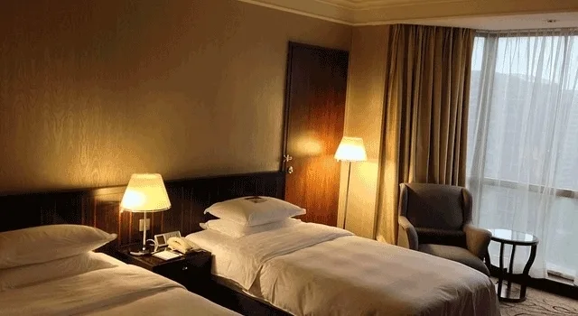 Παράταση της προθεσμίας κατάθεσης απόφασης έγκρισης περιβαλλοντικών όρων για έκδοση ή ανανέωση ειδικού σήματος λειτουργίας σε τουριστικά καταλύματα