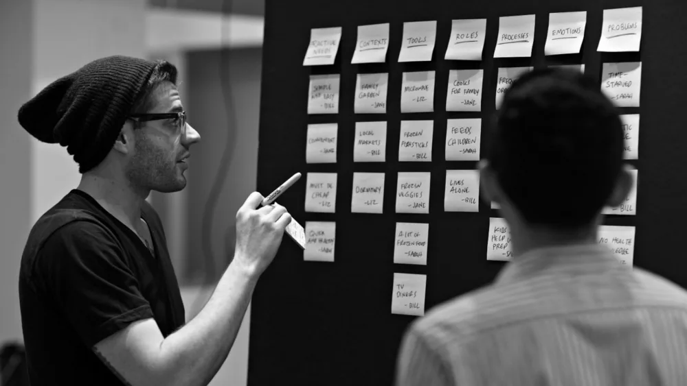 Eπαγγελματική εκπαίδευση πάνω σε θέματα Σχεδίασης Ψηφιακών Προϊόντων και Εμπειρίας Χρήστη (UX)