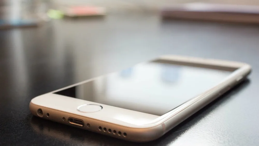 Η Apple θα πληρώσει 113 εκατ. δολάρια για την «υποβάθμιση» των iPhone