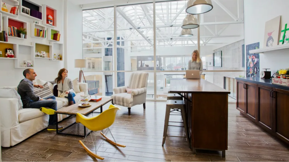 Τα πιο απίθανα «δώρα» των μεγαλύτερων εταιρειών στους εργαζομένους τους