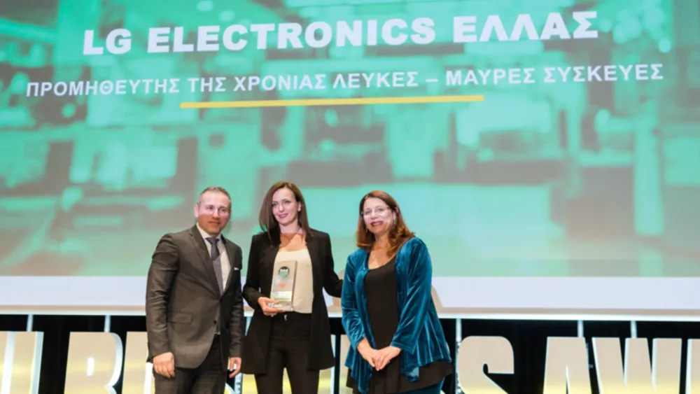 H LG βραβεύτηκε για 3η φορά ‘Προμηθευτής της Χρονιάς’ στα Retail Business Awards 2017