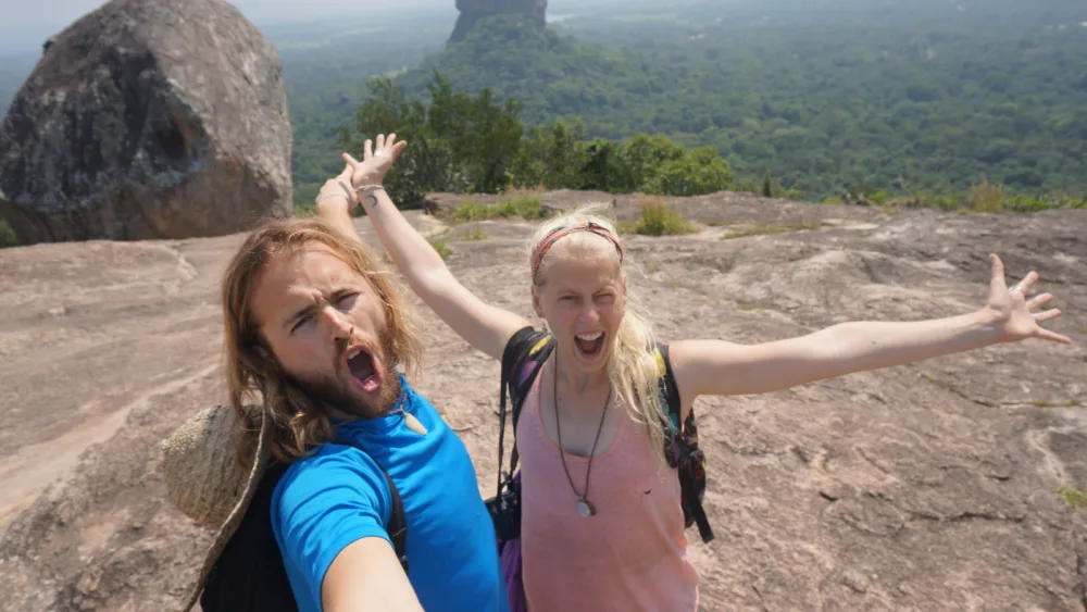 Δουλειά-Όνειρο. Φροντίζει παραλίες, πάει σε κλαμπ & παίρνει 10.000 $ τον μήνα