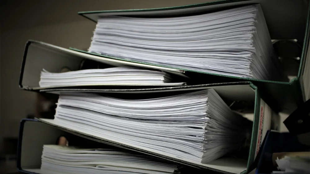 PwC: Η εγχώρια γραφειοκρατία ανησυχεί τους επιχειρηματίες περισσότερο από την ευρωπαϊκή