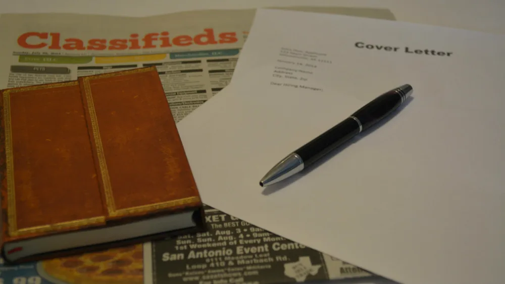 Αναζητώντας εργασία στο μαύρο κόσμο των «χρυσών ευκαιριών»