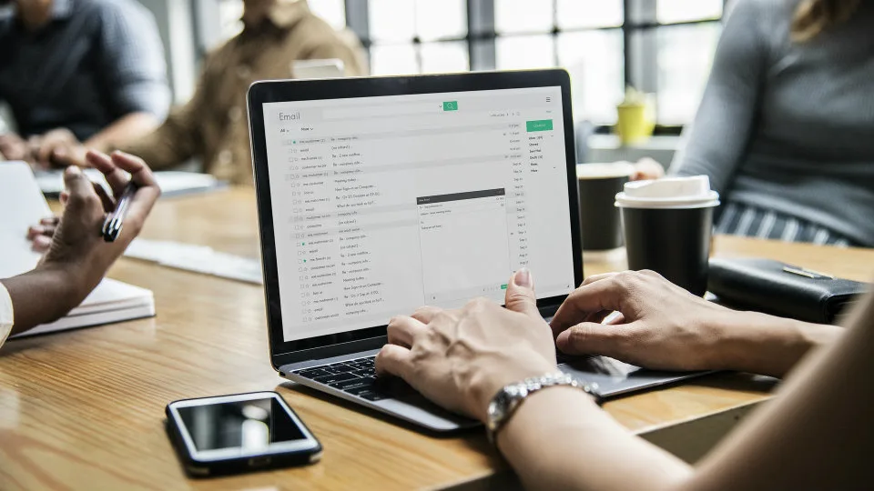 ΙΟΒΕ: Ετήσια ενίσχυση 1 δισ. € του ΑΕΠ από τις ιδιωτικοποιήσεις την περίοδο 2011-2019​