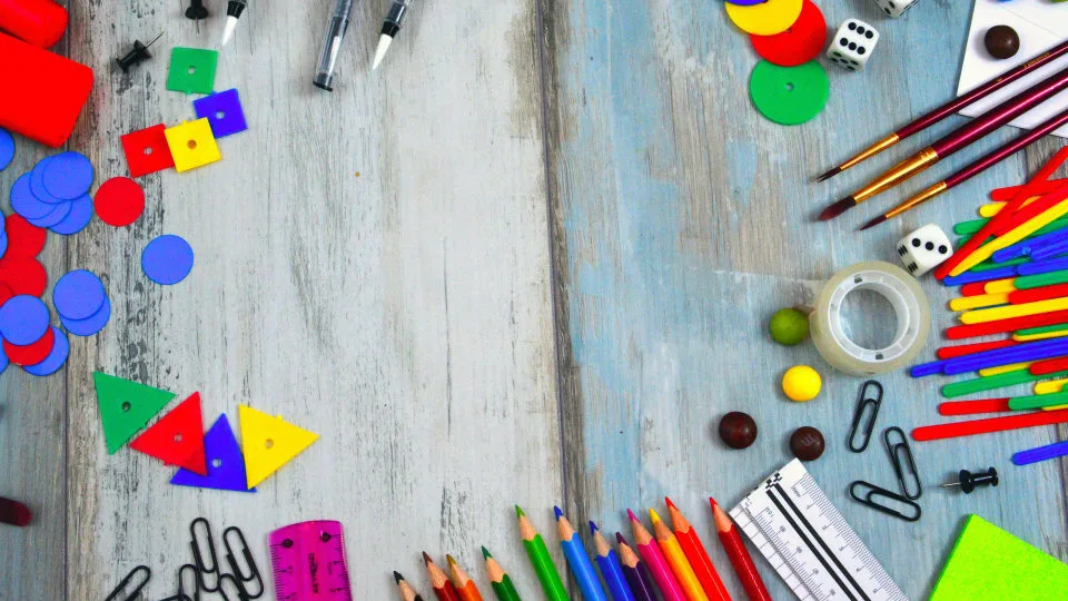 NielsenIQ: Ξόδεψαν περισσότερα φέτος οι Έλληνες στις «back-to-school» εβδομάδες