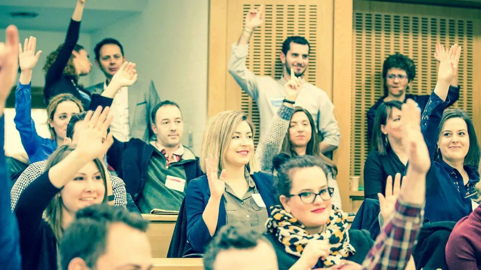 Reload Greece: Επεκτείνεται η δραστηριότητα του Young Entrepreneurs Programme στην Ελλάδα