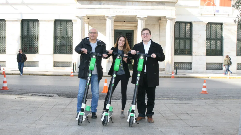 Τα ηλεκτρικά πατίνια της Lime διαθέσιμα και στην Αθήνα