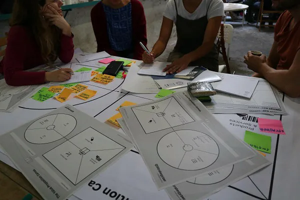 Η Ελληνική Πρωτοβουλία με το GreenHouse, στηρίζουν την νεανική επιχειρηματικότητα