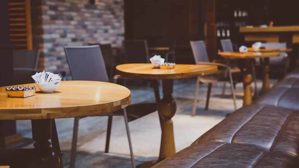 Επιδότηση έως 5.000 ευρώ για εξωτερικές θερμάστρες σε χώρους εστίασης