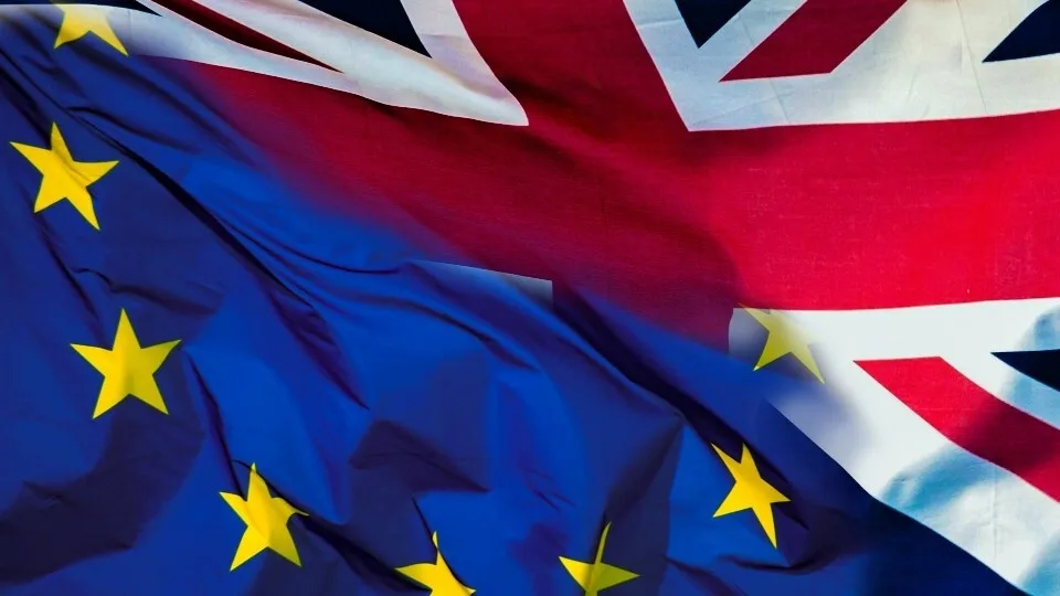 Σχέσεις ΕΕ-ΗΒ: το ΕΚ παίρνει θέση για το «Windsor Framework» και τα δικαιώματα των πολιτών