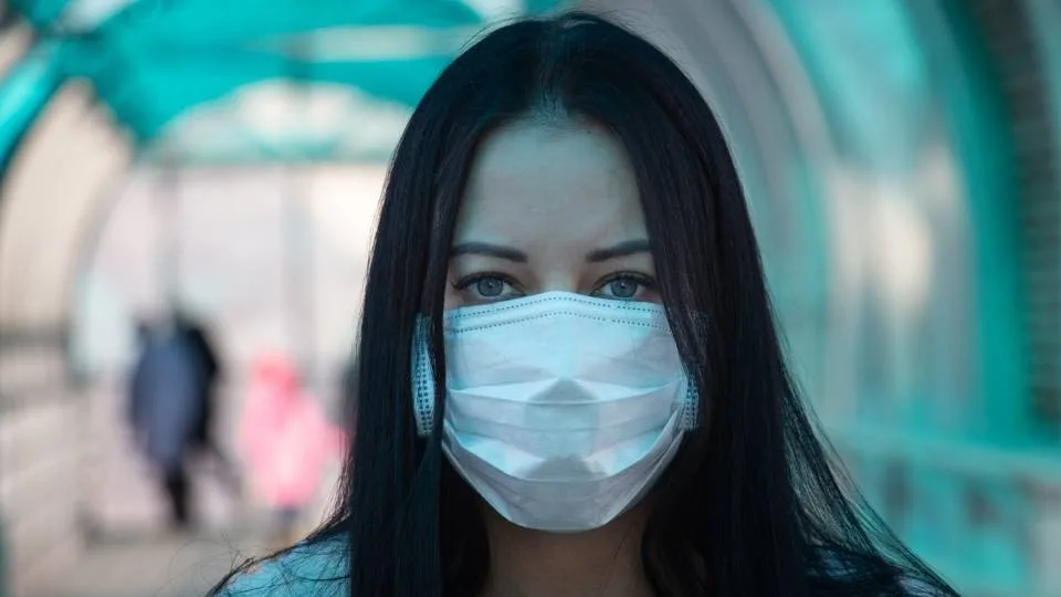 Η πιθανή πορεία του κορωνοϊού το φθινόπωρο και η σημασία της υποπαραλλαγής «κένταυρος»