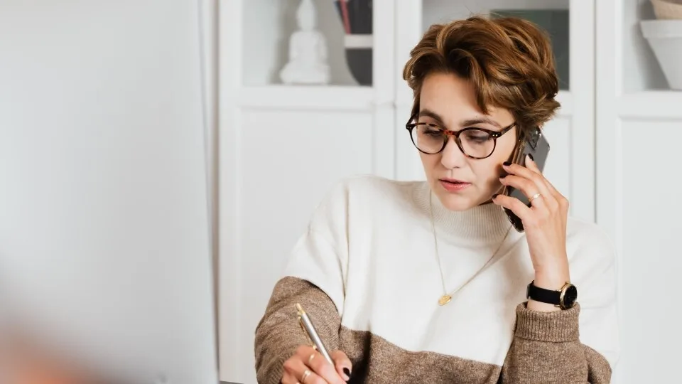 Σας έβαλαν σε αναμονή; Η Google θα κρατάει τη γραμμή για εσάς