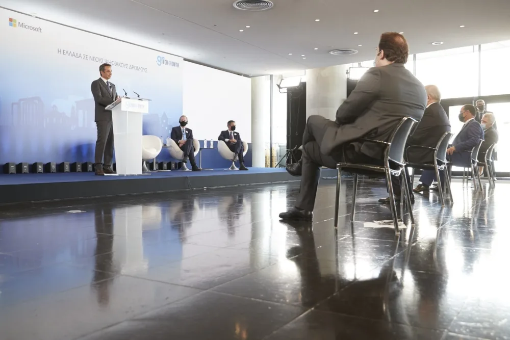 Στο 1 δισεκατομμύριο ευρώ η προστιθέμενη αξία της επένδυσης της Microsoft