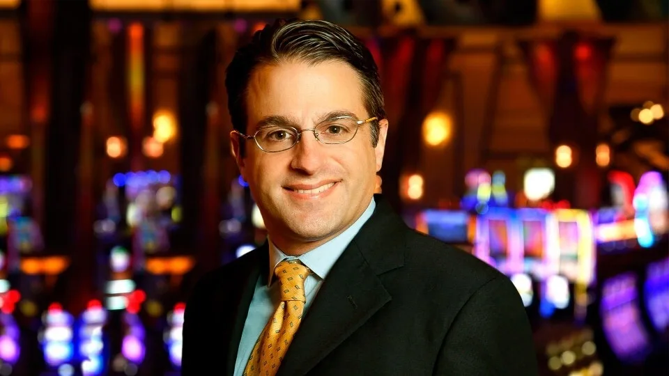 Αποχωρεί από την Mohegan Gaming & Entertainment ο ομογενής Μάριος Κοντομέρκος