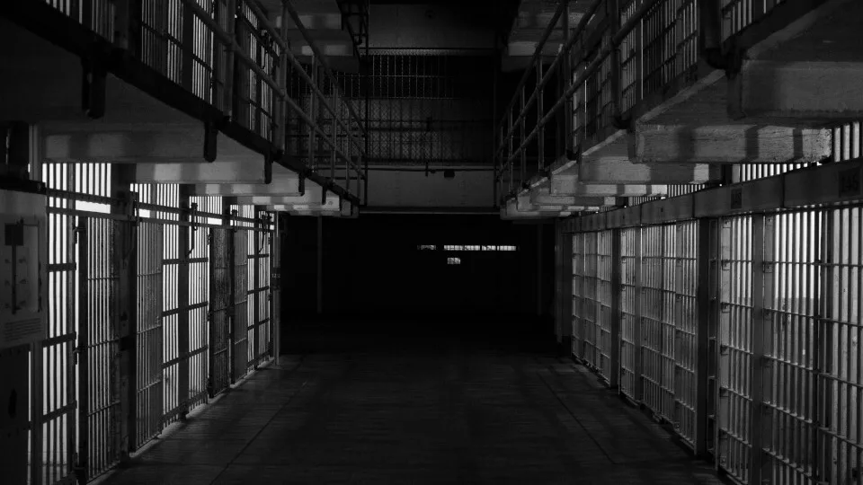 Σέρρες: Ποινή φυλάκισης 6 μηνών σε 45 χρόνο για θέαση πειρατικής συνδρομητικής τηλεόρασης