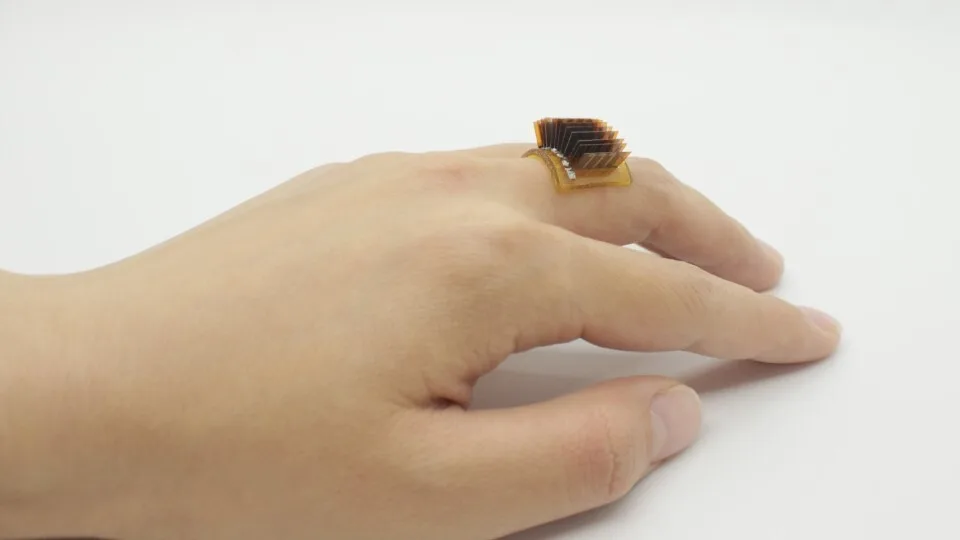 Μια νέα φορέσιμη συσκευή έρχεται για να μετατρέψει το σώμα σε μπαταρία [video]