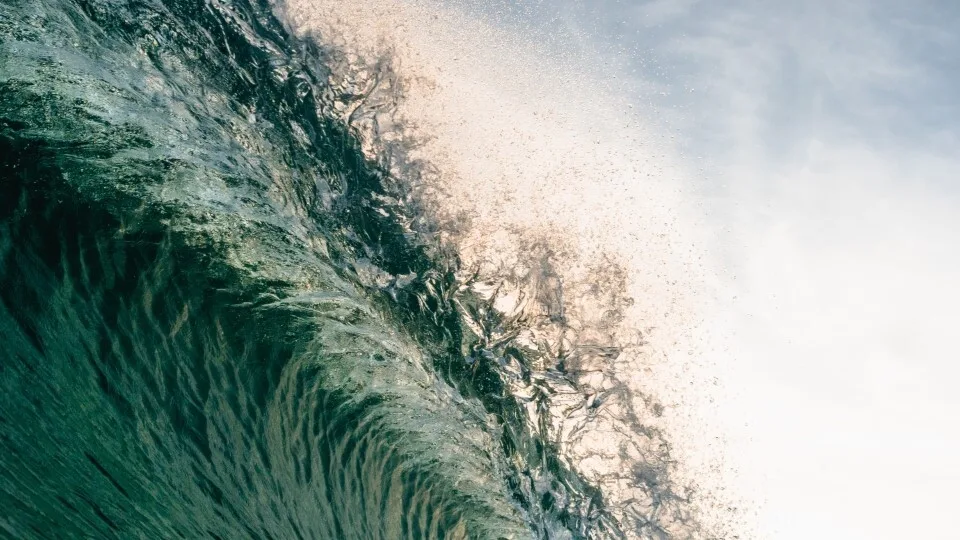 Τεχνητή νοημοσύνη προβλέπει τις πλημμύρες από τα τσουνάμι σε  πραγματικό χρόνο