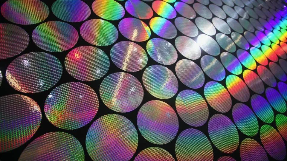 Έρχονται τα βρώσιμα ολογράμματα, για διακόσμηση και πιστοποίηση τροφίμων