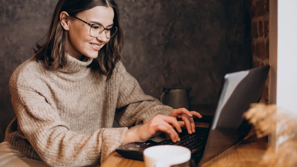 Social Hackers Academy: Εκπαίδευση σε 130 άνεργες γυναίκες