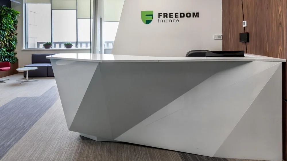 Η Freedom Finance Europe γίνεται μέλος του Χρηματιστηρίου Αθηνών