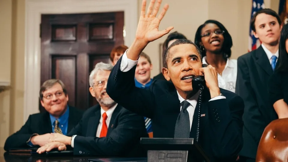 Ο Obama αποκαλύπτει για τα UFO: «Δεν γνωρίζουμε τι ακριβώς είναι»