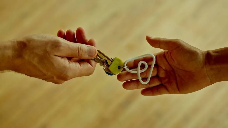 Airbnb: Ενδιαφέρον από Ισραηλινούς για μεγάλα σπίτια στην Αθήνα