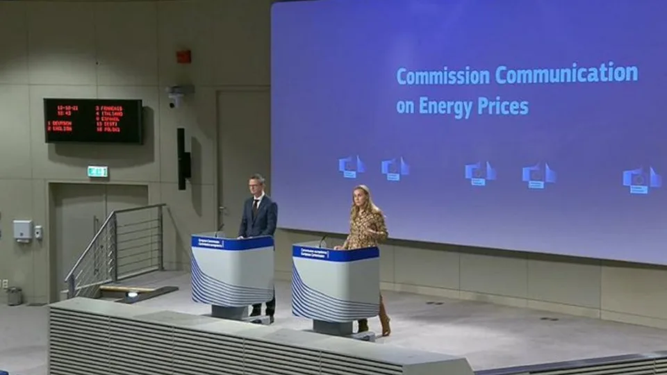 ​Κομισιόν: Μέτρα κατά των αυξήσεων στην ενέργεια - Φοροελαφρύνσεις στην «εργαλειοθήκη»
