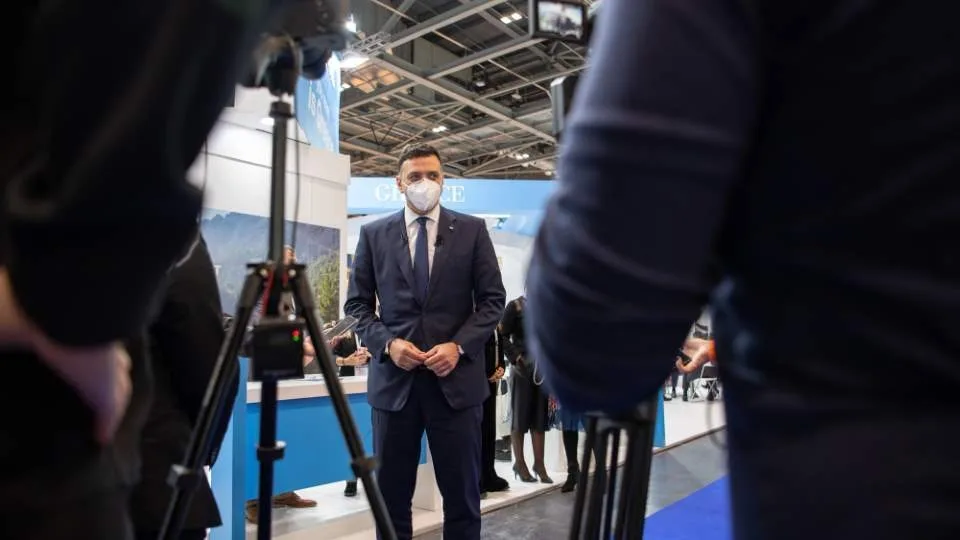 Συμφωνία με την Jet2 για αύξηση κατά 600.000 των διαθέσιμων αεροπορικών θέσεων