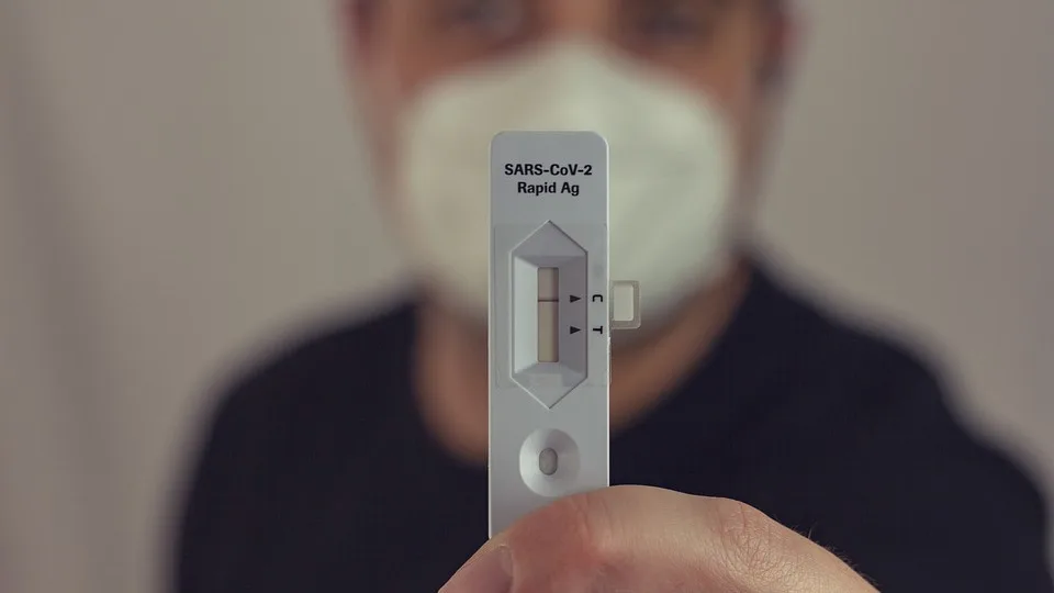 Αυξήθηκαν τα σταθερά σημεία ελέγχου με rapid test, με τη συνδρομή του ΥΠΕΘΑ